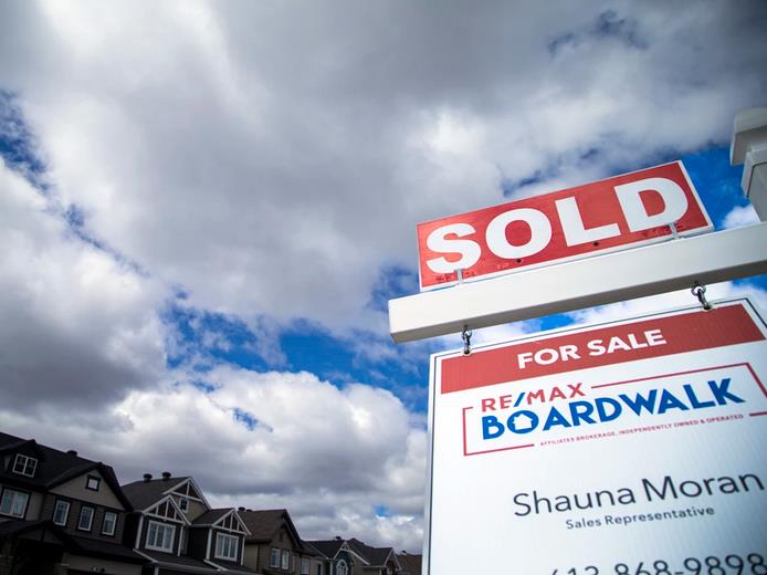 B.C. real estate prices dip for fourth straight month