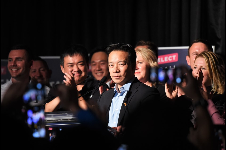 Vancouver elects first Chinese mayor