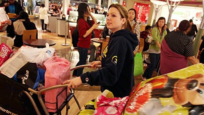 Cross-border shoppers at a crossroads in B.C.