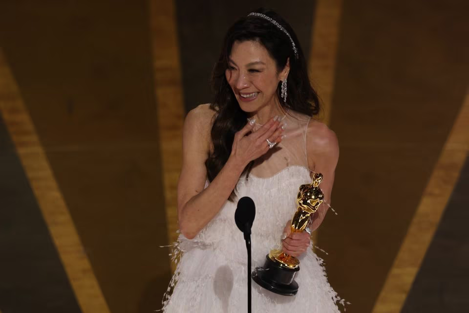 First Asian woman Michelle Yeoh win Oscars 2023 best actress