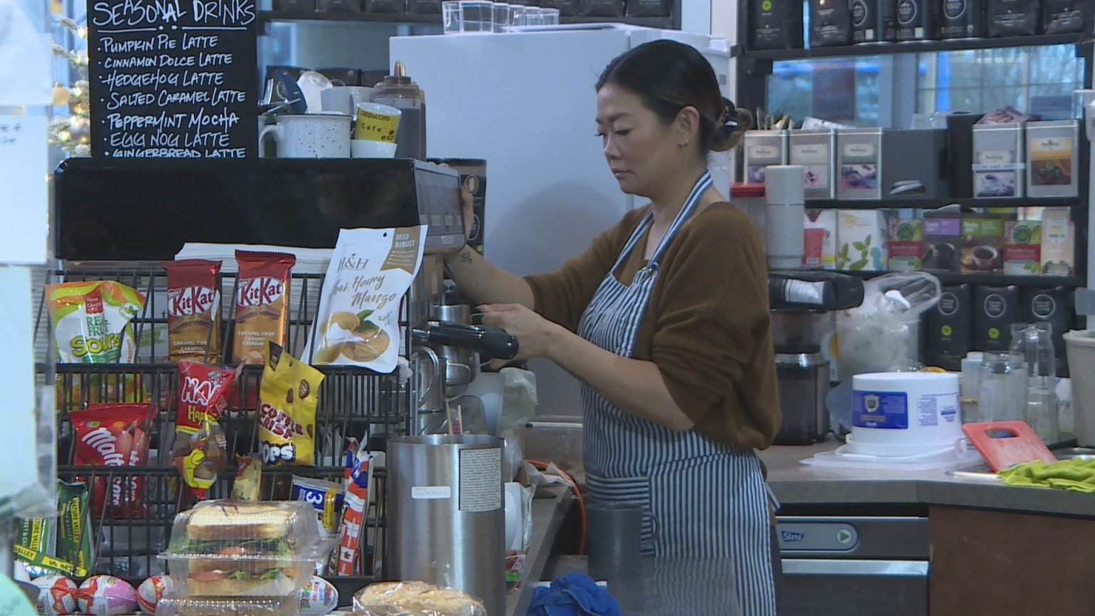 ‘People could lose their livelihoods’: B.C. restaurants plead for support amid ongoing struggles