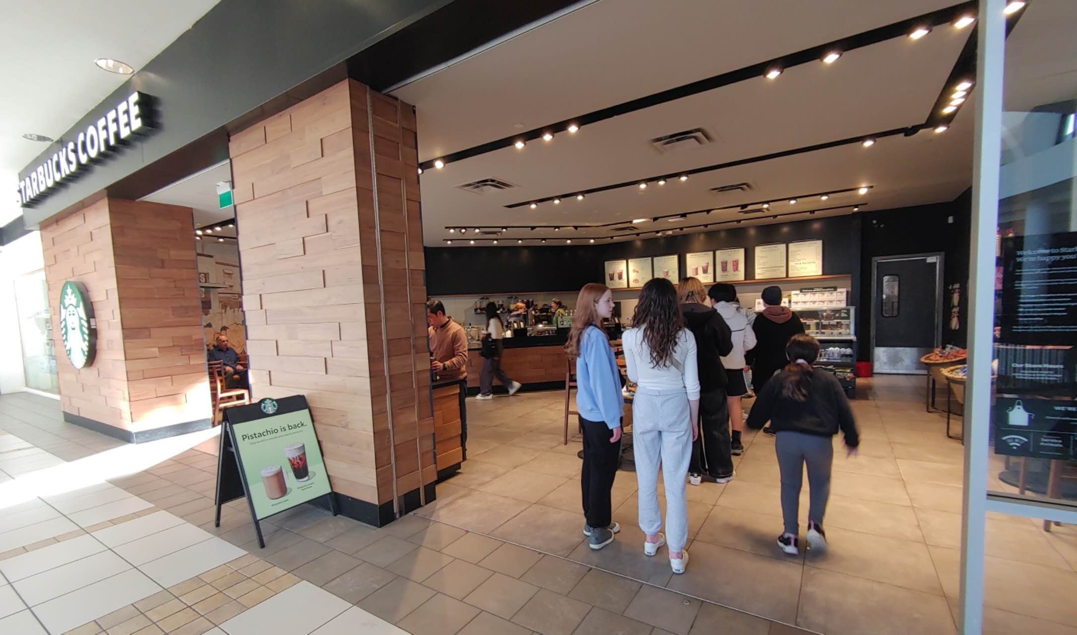 B.C. man loses $900 Starbucks gift card fight