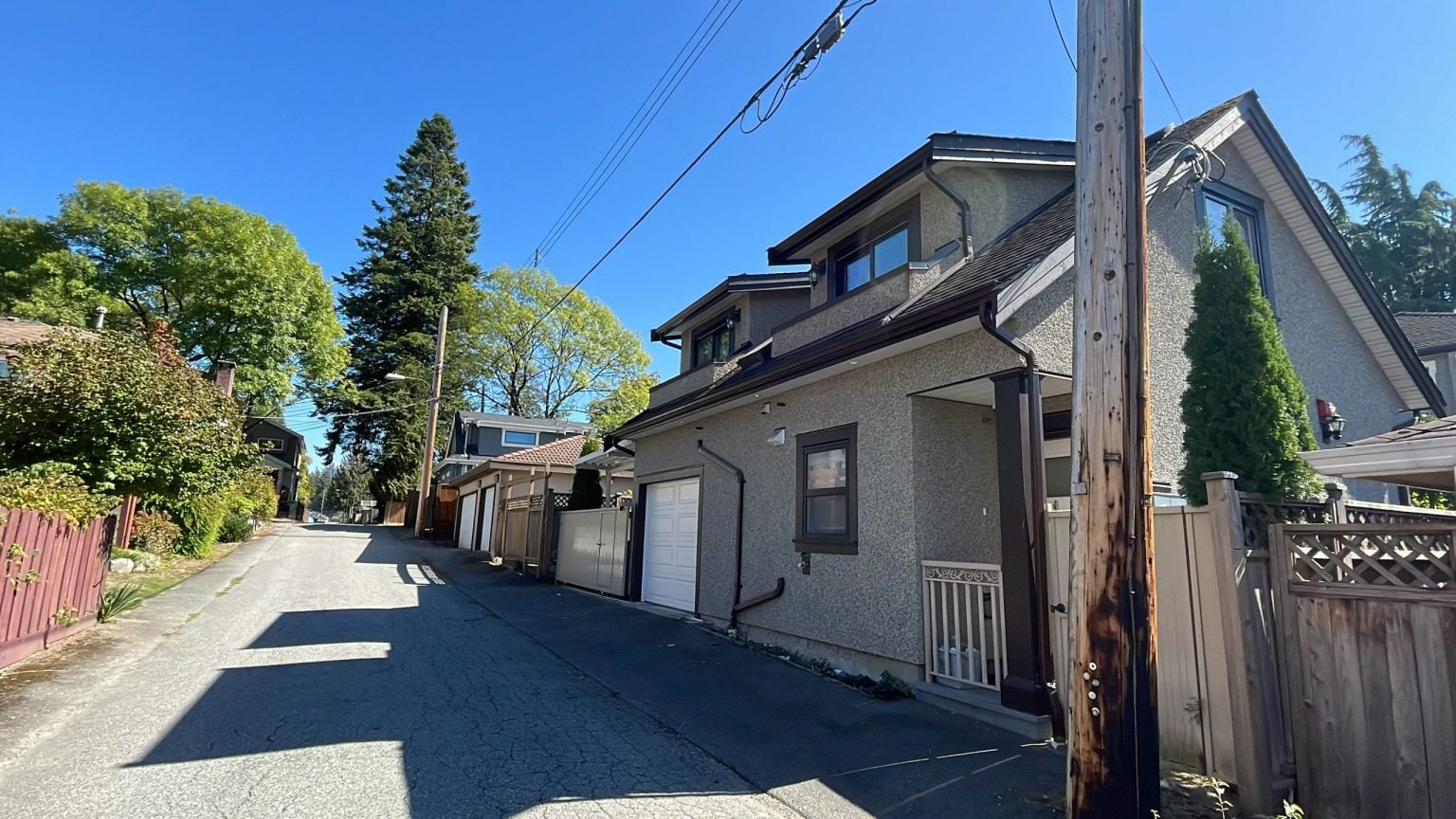 Vancouver city council to look at subdividing laneway homes