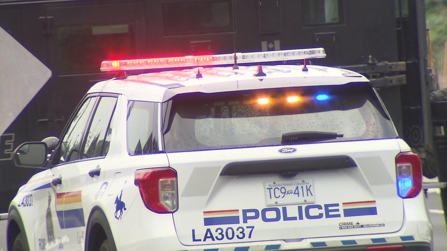 Driver fatally strikes pedestrian near Langley-U.S. border