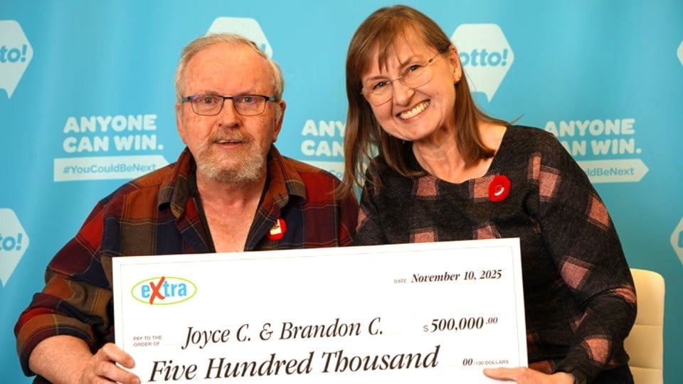 ‘This isn’t real!’: Lower Mainland couple wins $500,000 on Lotto Max