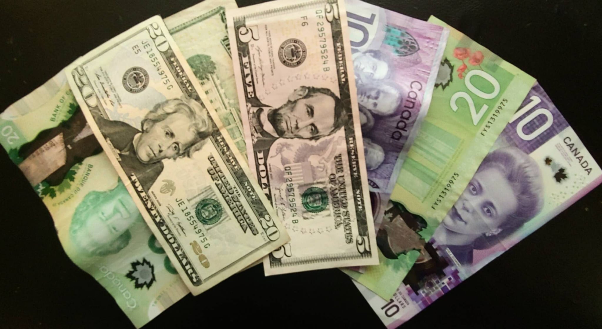 加元升至本月最高位