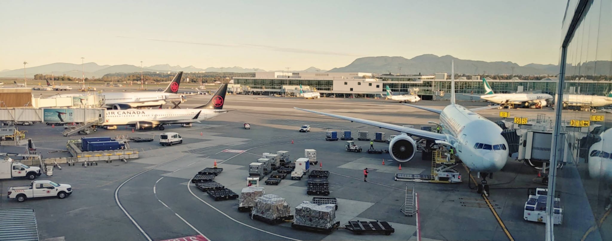 Number of Canadians flying to U.S. down for 9th month in a row: Stats Canada