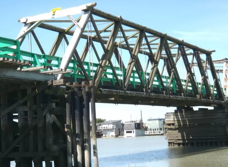 大溫116年歷史橋樑毀了