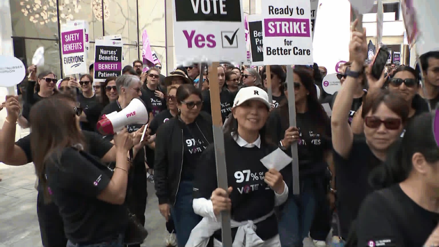 B.C. nurses vote overwhelmingly in favour of strike