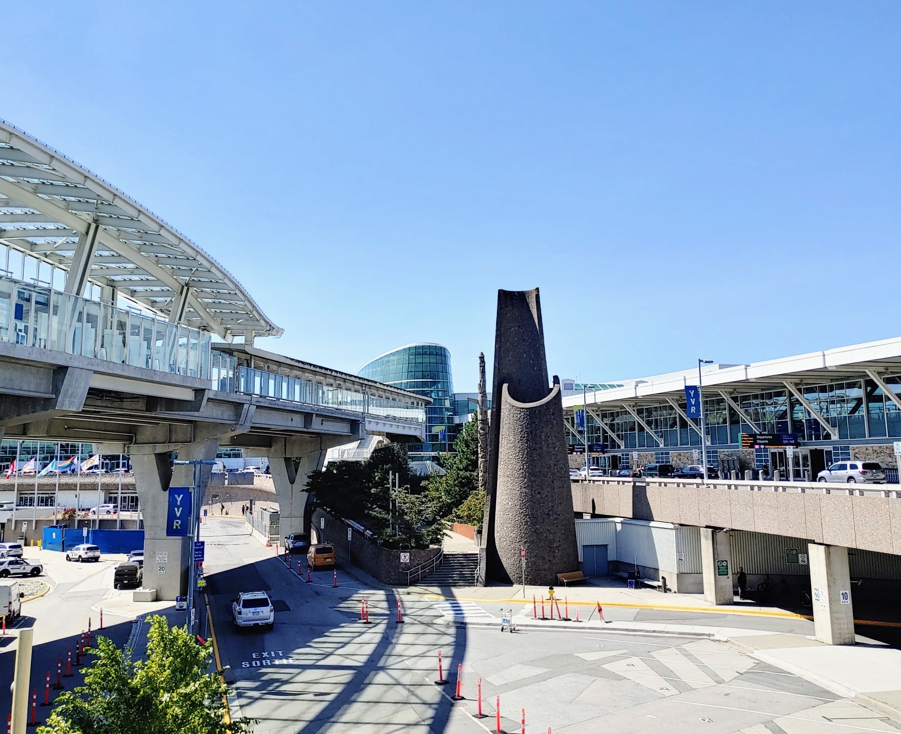 YVR passengers claim injuries after allegedly being hit by motorized cart