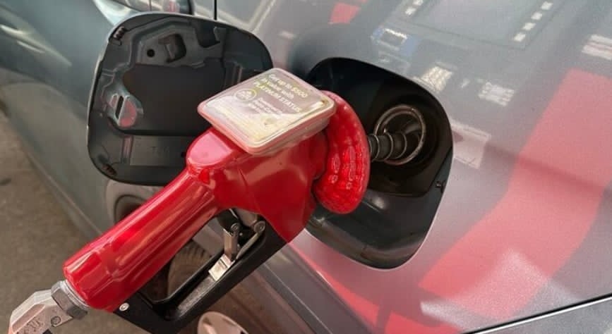 Experts share fuel-economy tips as gas prices continue to soar