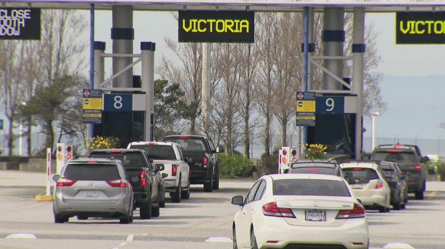 Travel experts warn of busy long weekend in and out of B.C.