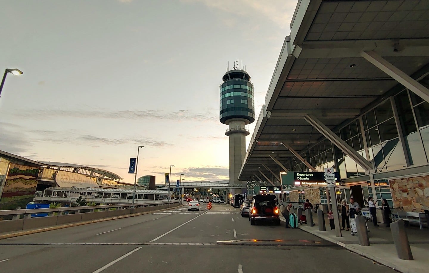Vancouver Airport CEO says talks about private investment already underway
