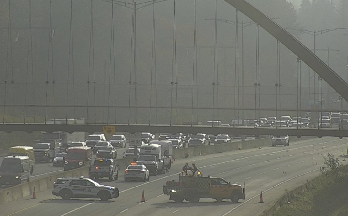 Police investigating after man’s body found on HWY 1 in Burnaby; eastbound lanes remain closed